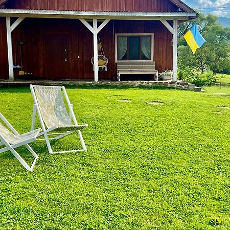 Villa Омріяні Карпати à Smozhe Extérieur photo